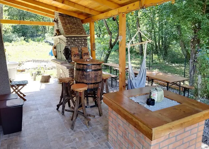 House شاليه غييكا